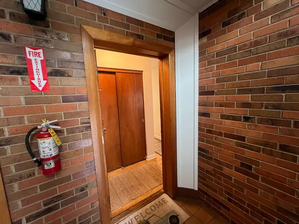 $1,650 | 481 Duane Terrace, Unit A2, Glen Ellyn, IL 60137