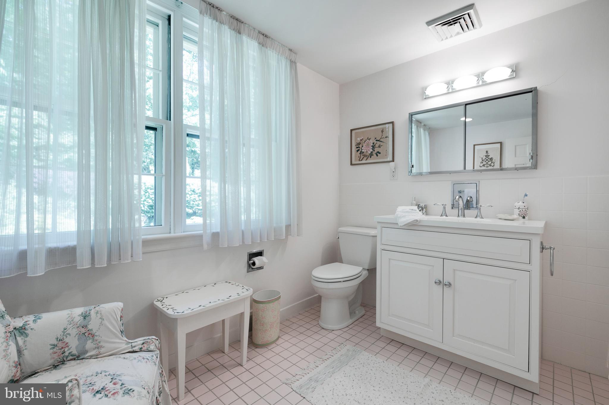 1425 Morris Avenue Villanova, PA 19085 - Photo 26 of 44