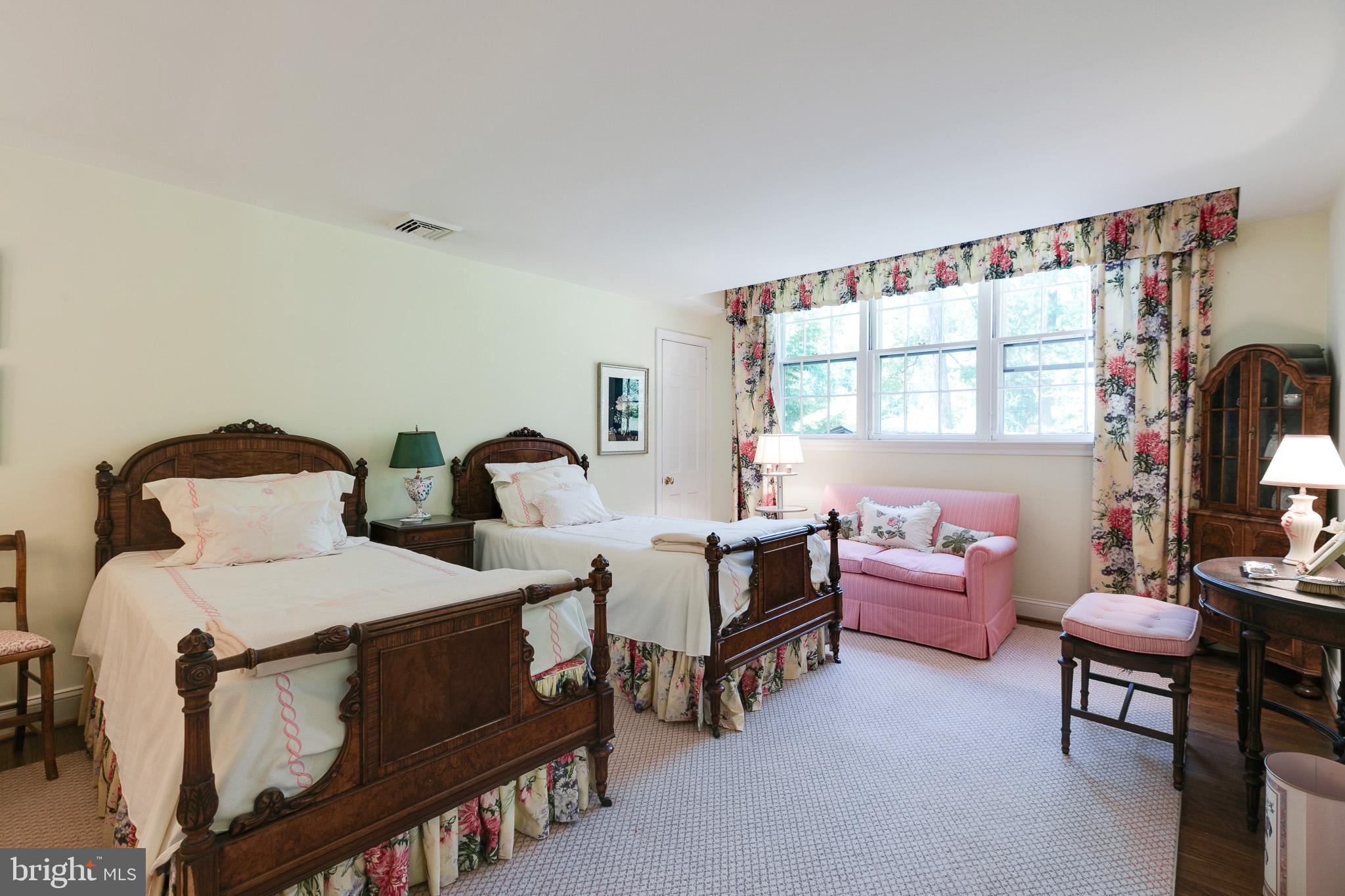 1425 Morris Avenue Villanova, PA 19085 - Photo 27 of 44