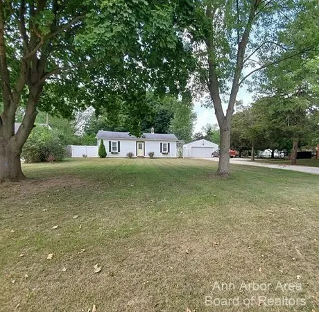$1,500 | 611 South Occidental Highway, Tecumseh, MI 49286