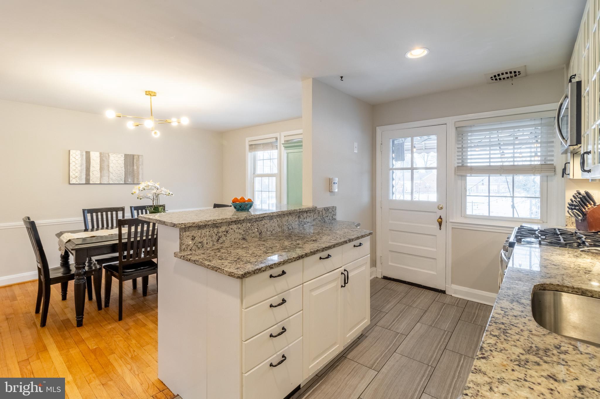417 Lambeth Road Catonsville, MD 21228 - Photo 20 of 75 Extra storage