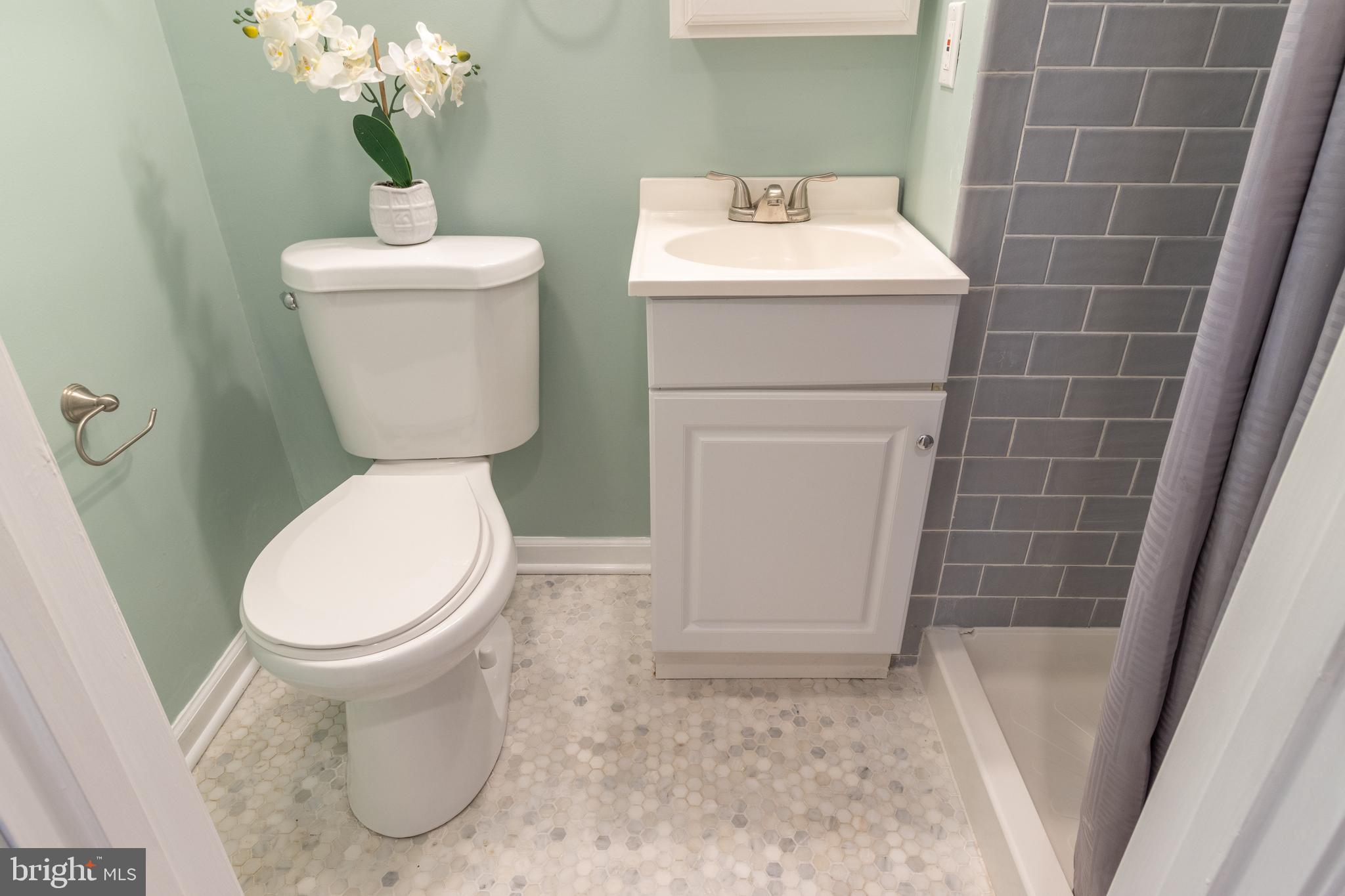 417 Lambeth Road Catonsville, MD 21228 - Photo 45 of 75