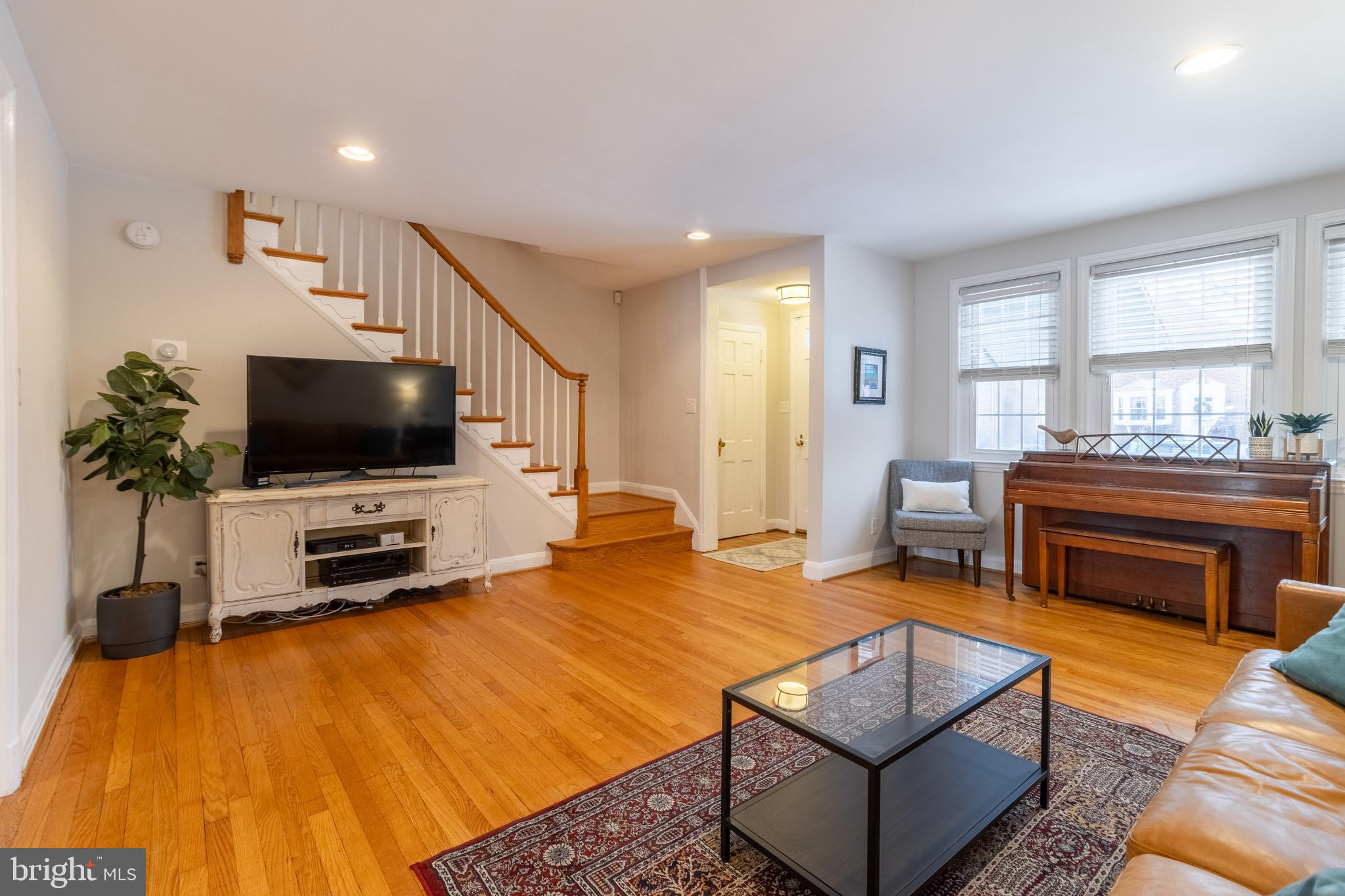 417 Lambeth Road Catonsville, MD 21228 - Photo 8 of 75
