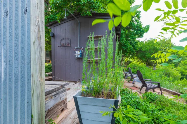 $275,000 | 258 Carroll Creek, Howardwick, TX 79226