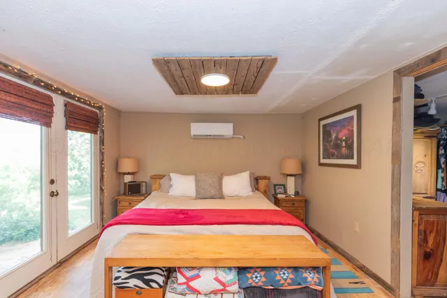 $275,000 | 258 Carroll Creek, Howardwick, TX 79226