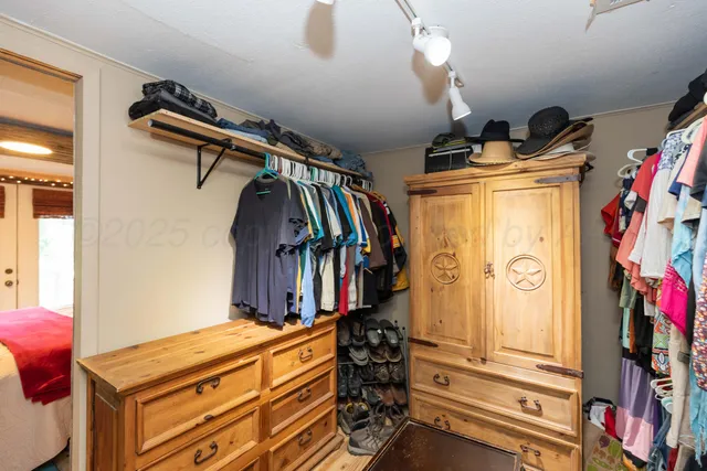 $275,000 | 258 Carroll Creek, Howardwick, TX 79226