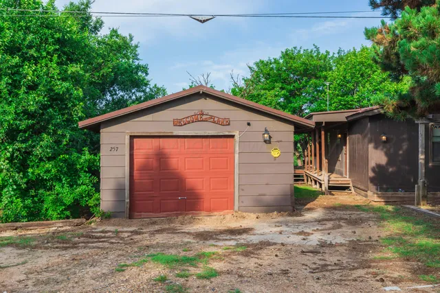 $275,000 | 258 Carroll Creek, Howardwick, TX 79226