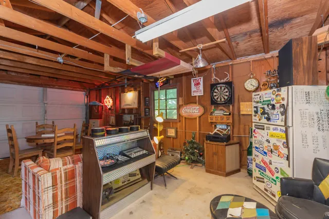 $275,000 | 258 Carroll Creek, Howardwick, TX 79226