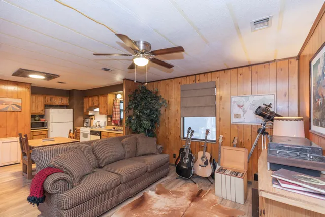 $275,000 | 258 Carroll Creek, Howardwick, TX 79226