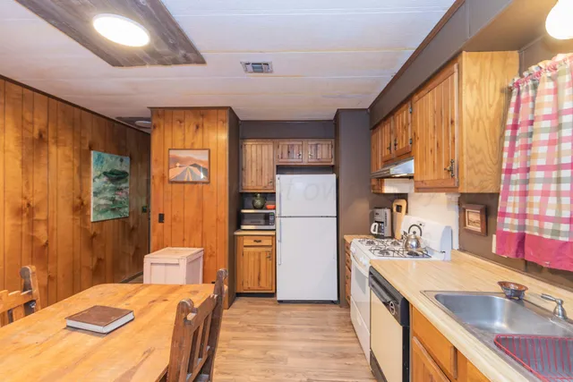 $275,000 | 258 Carroll Creek, Howardwick, TX 79226