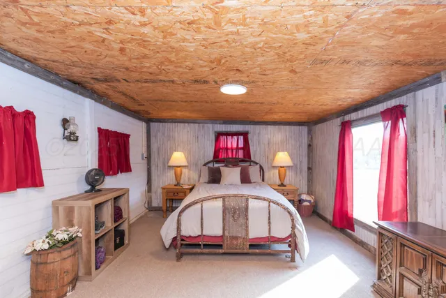 $275,000 | 258 Carroll Creek, Howardwick, TX 79226