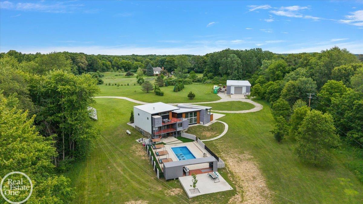 850 Frick Road Leonard, MI 48367 - Photo 5 of 84