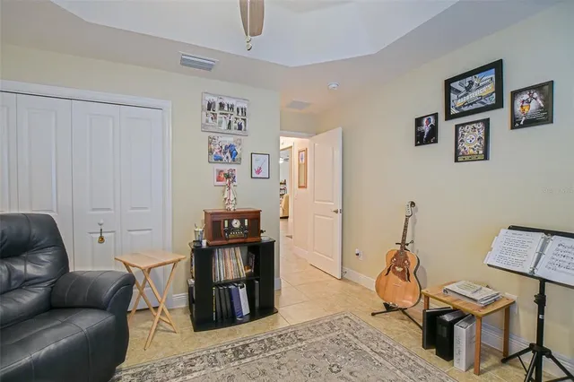 $384,500 | 10158 Julia Isles Avenue, Oxford, FL 34484