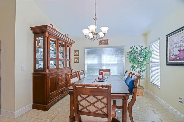 $384,500 | 10158 Julia Isles Avenue, Oxford, FL 34484