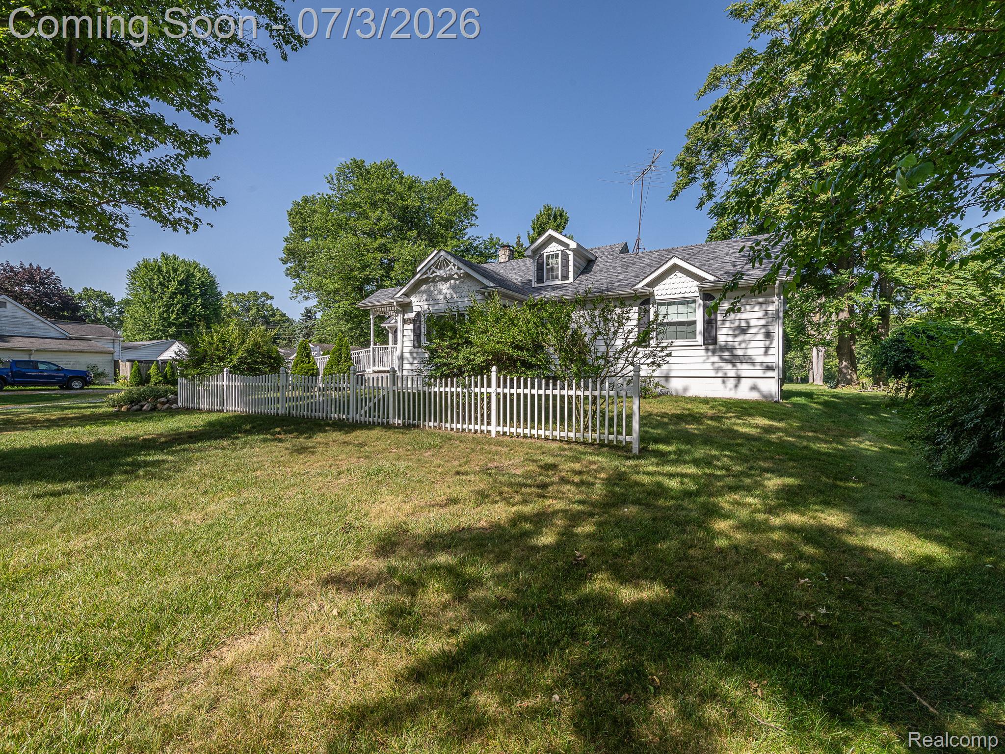 15340 Inkster Road Romulus, MI 48174 - Photo 31 of 43 31-web-or-mls-15340 Inkster-151.jpg