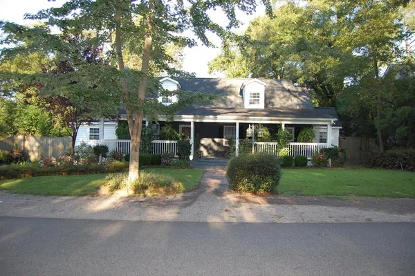 $2,200 | 339 Charleston Street Southeast, Aiken, SC 29801