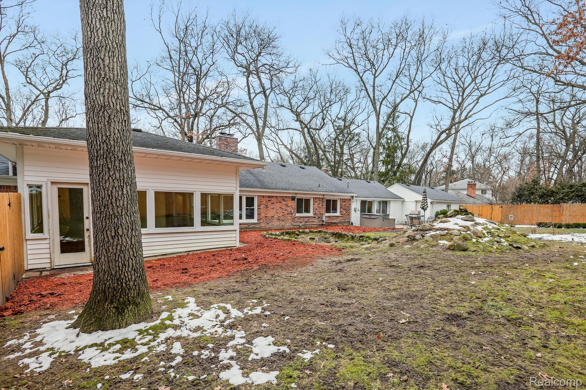 867 Peach Tree Lane Rochester, MI 48306 - Photo 38 of 48