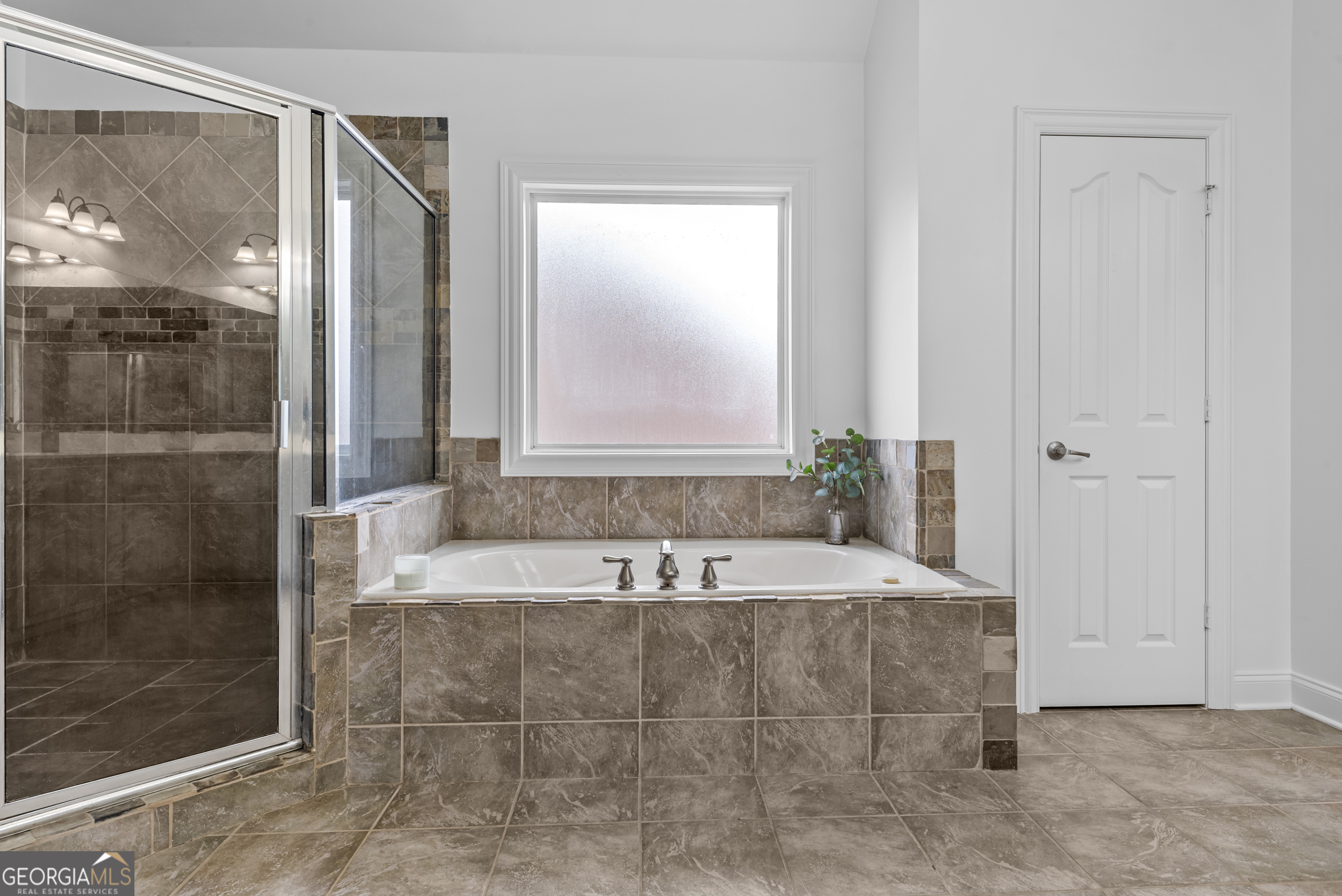 463 Delaperriere Loop Jefferson, GA 30549 - Photo 24 of 75