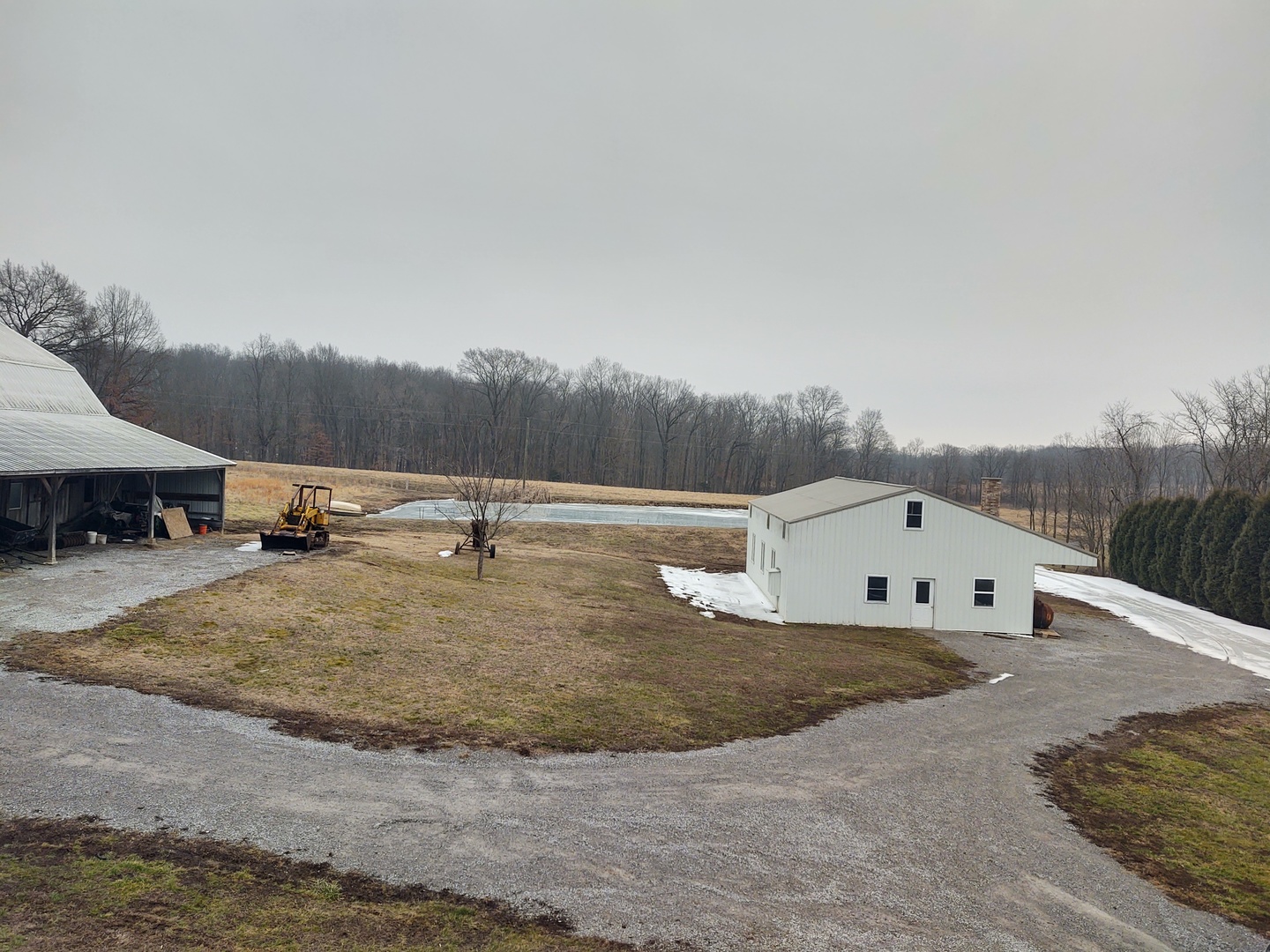 2950 Mt Zion Road Vienna, IL 62995 - Photo 2 of 36 a view of a house with a yard