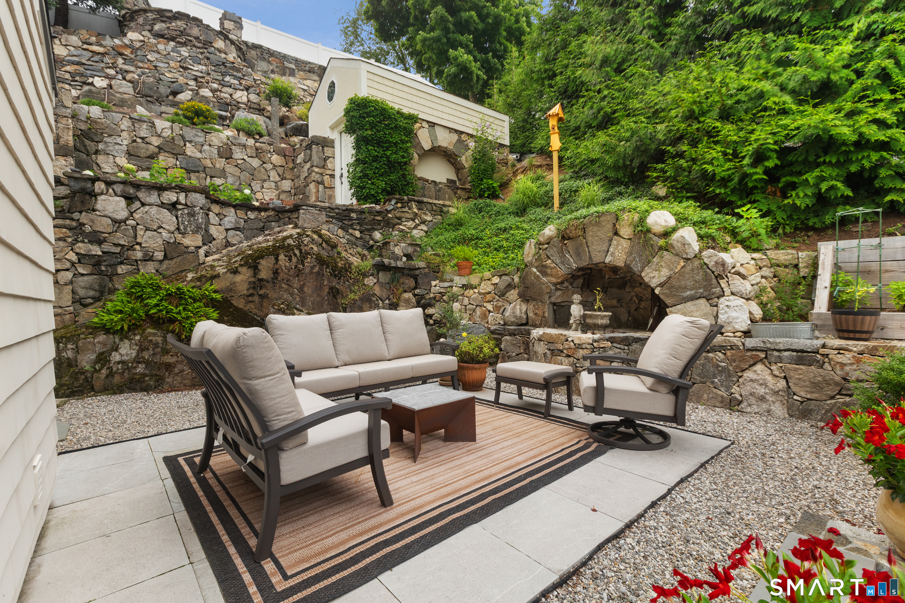 316 Valley Road Greenwich, CT 06807 - Photo 24 of 35 Gallery Image 24