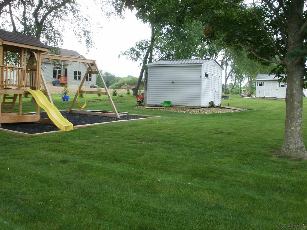 157 Ajit Road Friedens, PA 15541 - Photo 6 of 34