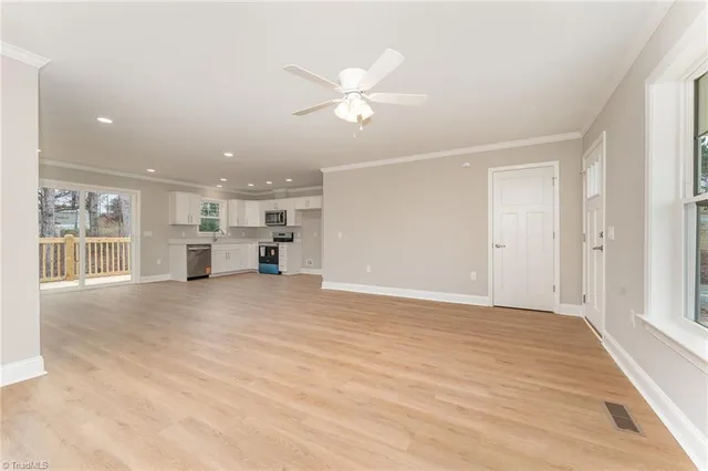 $289,900 | 122 Lake Street, Jonesville, NC 28642