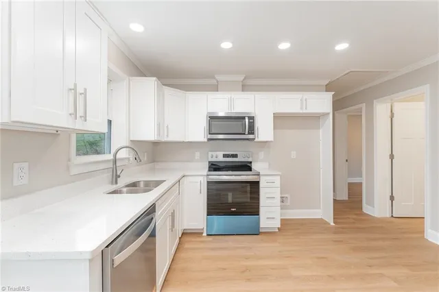 $289,900 | 122 Lake Street, Jonesville, NC 28642