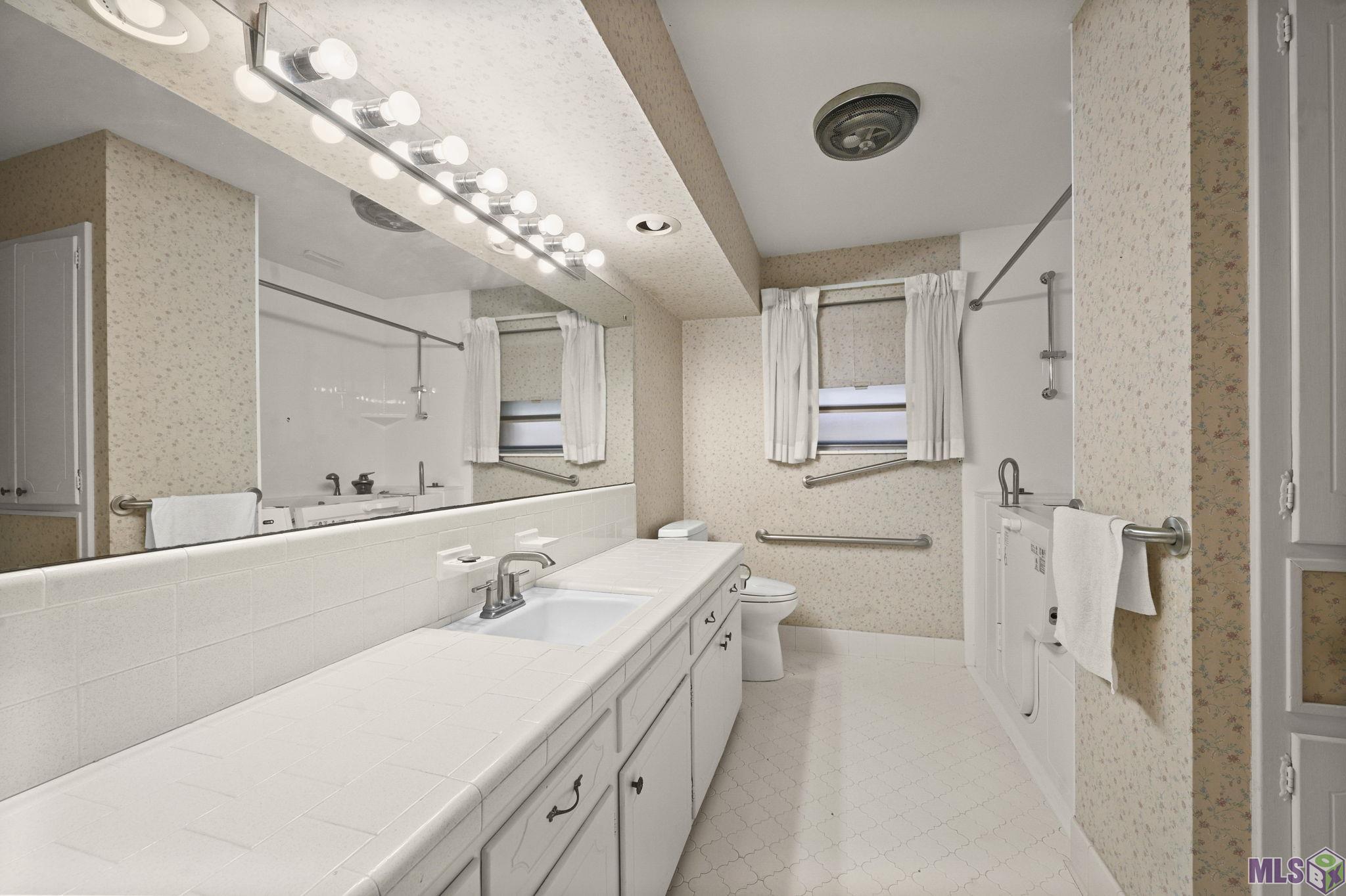 1090 Colonial Drive Baton Rouge, LA 70806 - Photo 11 of 27