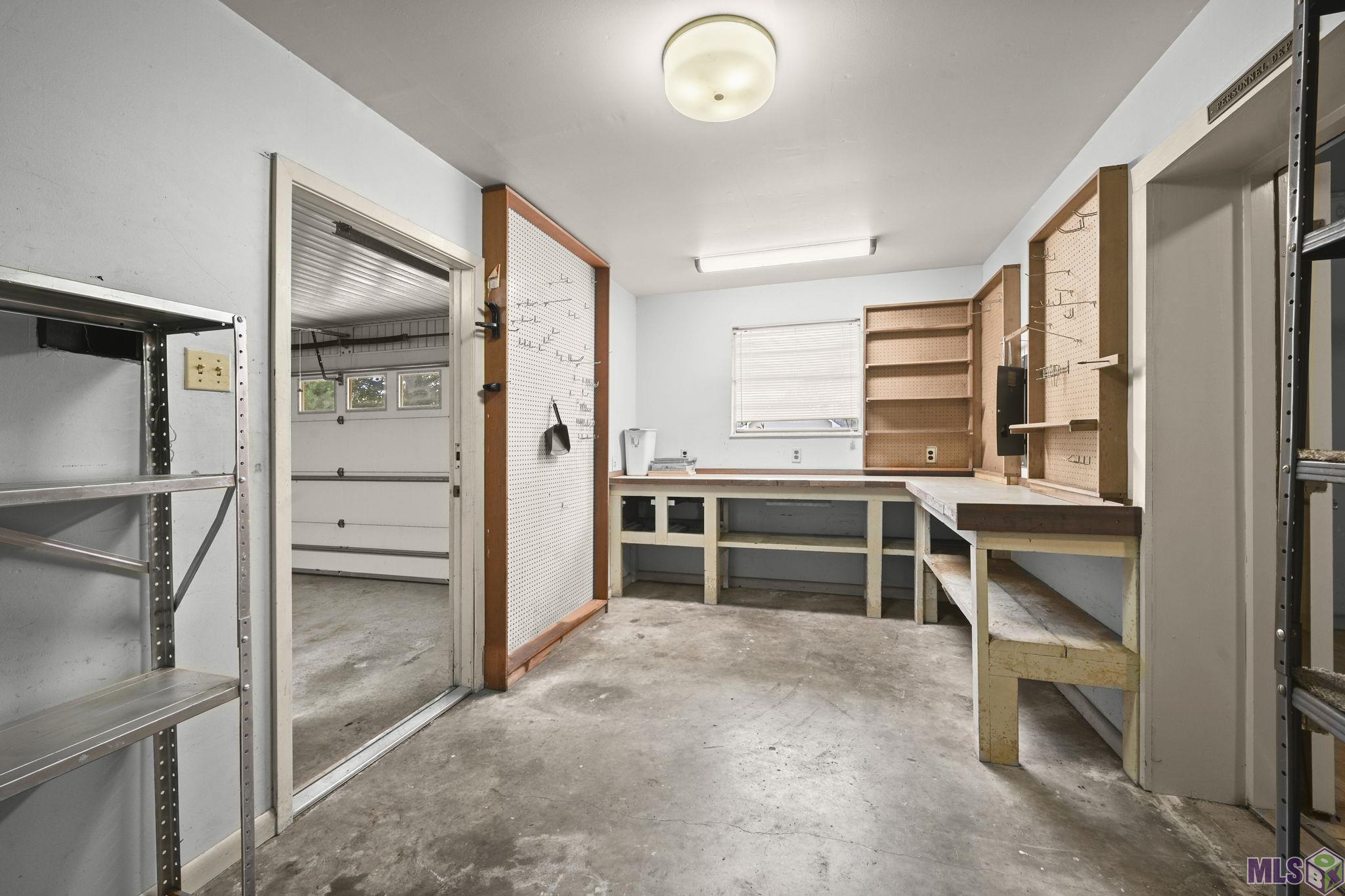 1090 Colonial Drive Baton Rouge, LA 70806 - Photo 21 of 27 Storage Room