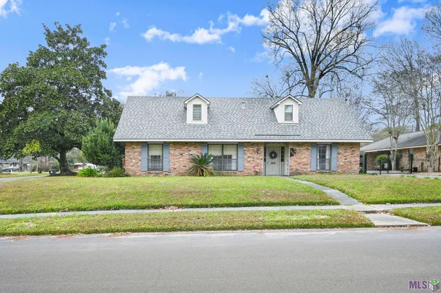 $399,000 | 1090 Colonial Drive, Baton Rouge, LA 70806