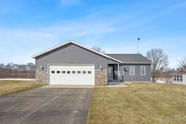 $599,900 | 1830 South Pratt Lake, Martin, MI 49070