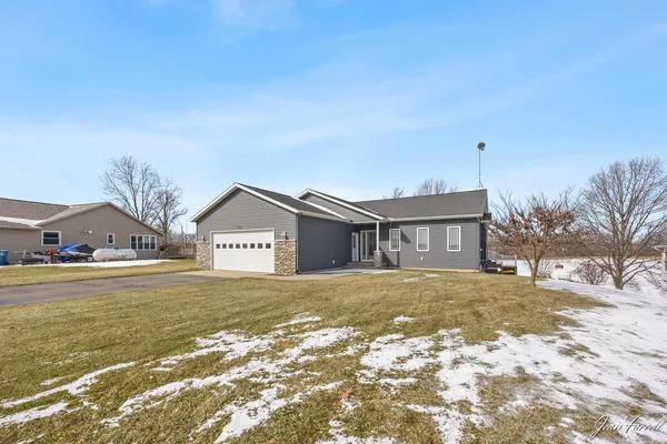 $599,900 | 1830 South Pratt Lake, Martin, MI 49070