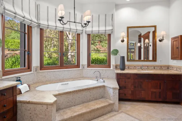 $9,450,000 | 4505 La Noria, Rancho Santa Fe, CA 92067