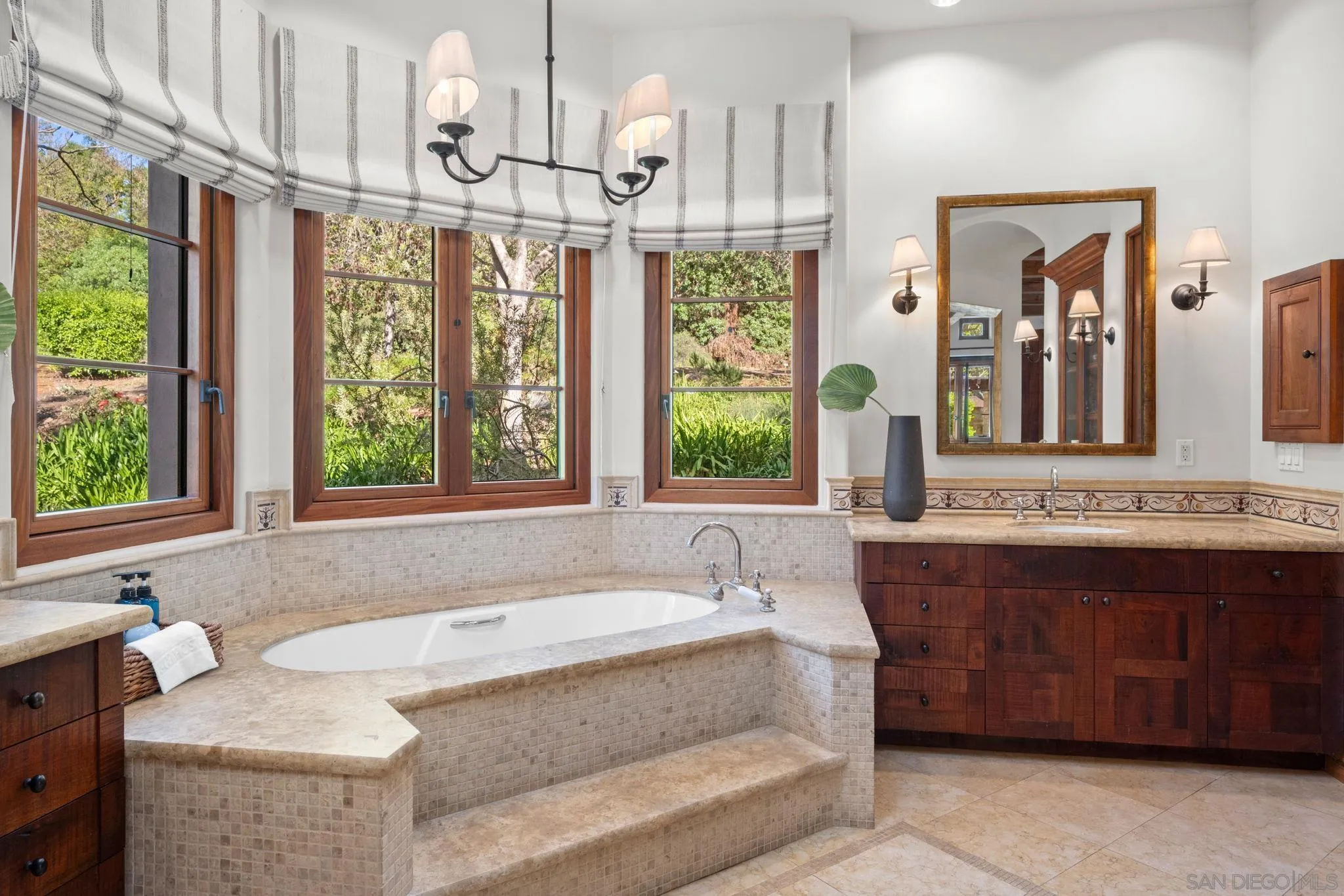 4505 La Noria Rancho Santa Fe, CA 92067 - Photo 18 of 28 Primary Bath/Spa