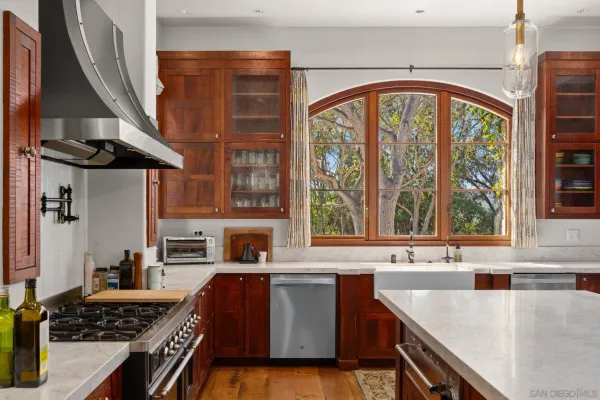 $9,450,000 | 4505 La Noria, Rancho Santa Fe, CA 92067