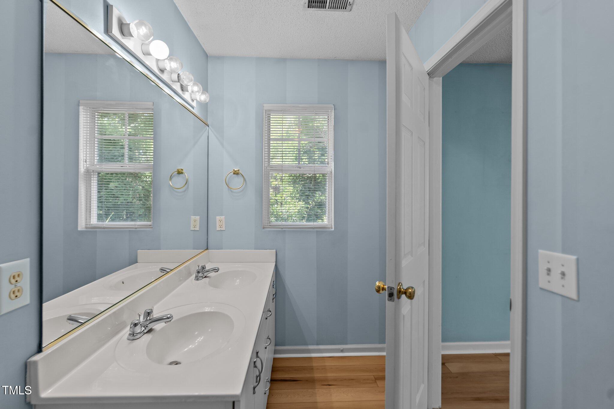 5134 Greenville Loop Road, Unit D Wilmington, NC 28409 - Photo 12 of 31 16-web-or-mls-DSC00145