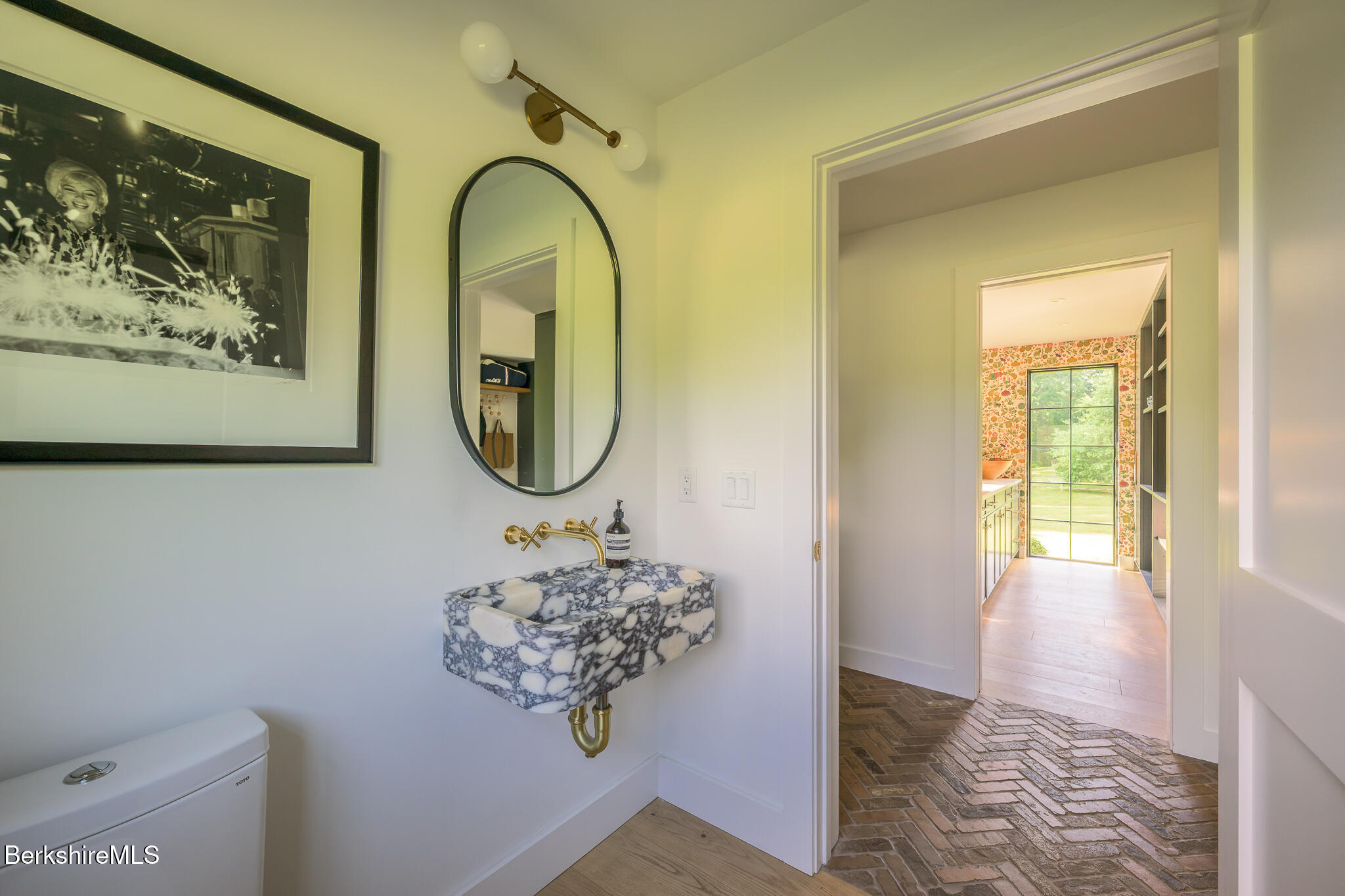 74 Seekonk Cross Road Great Barrington, MA 01230 - Photo 13 of 48 74 Powder room