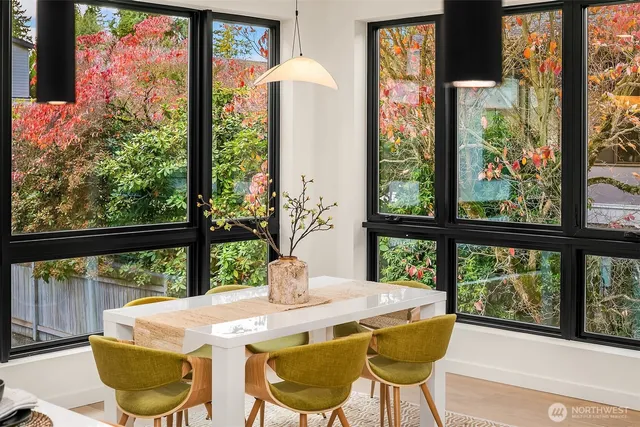 $2,049,000 | 419 99th Avenue Northeast, Bellevue, WA 98004