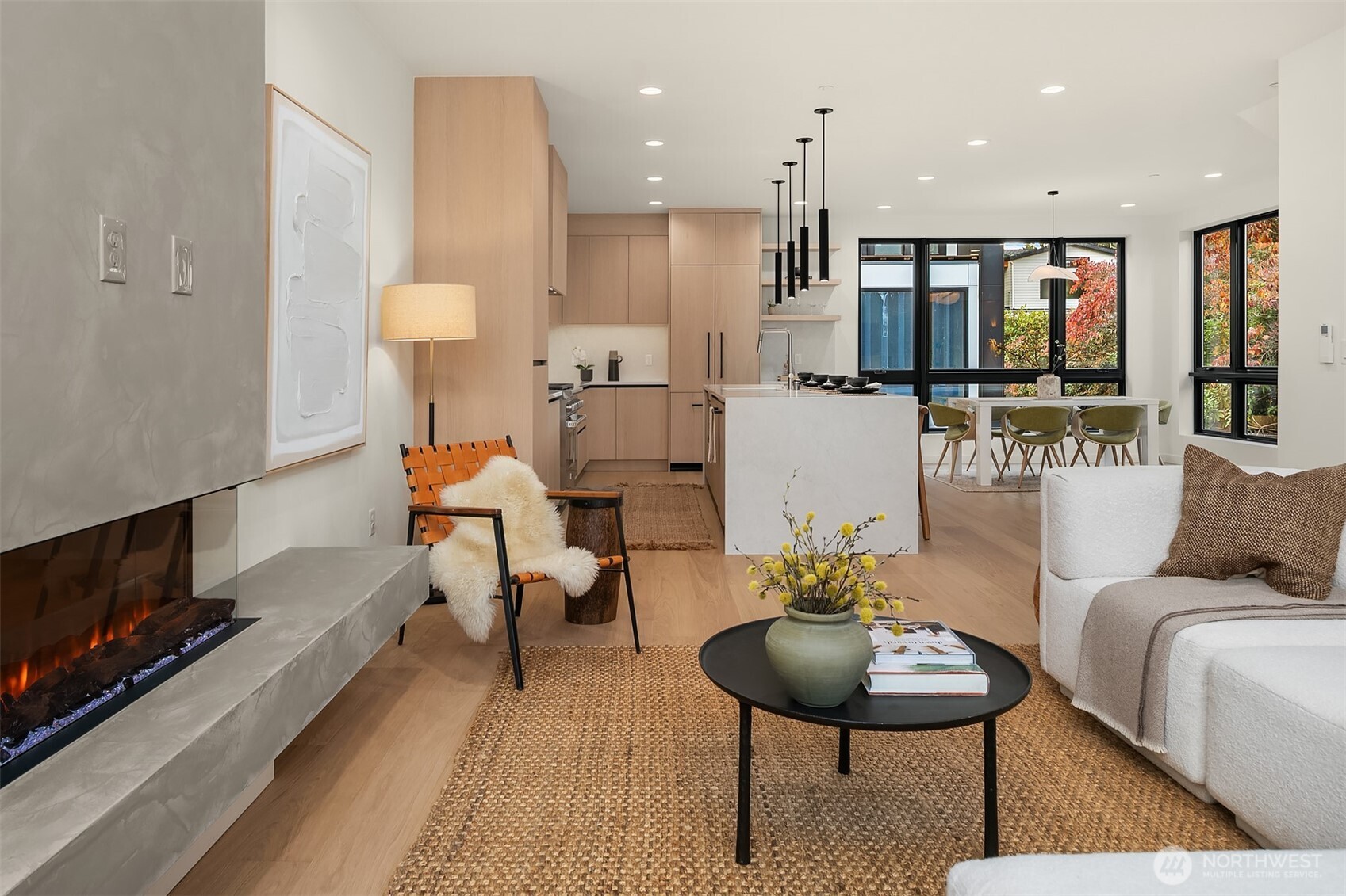 419 99th Avenue Northeast Bellevue, WA 98004 - Photo 15 of 37