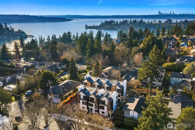 $2,049,000 | 419 99th Avenue Northeast, Bellevue, WA 98004