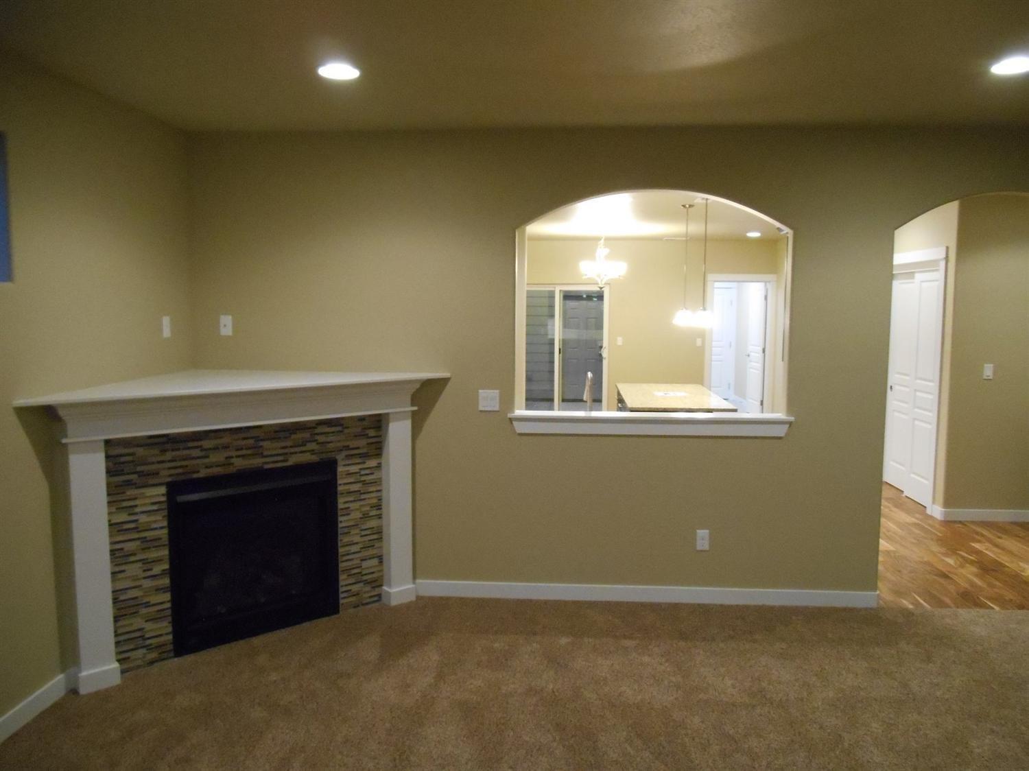 1409 Spring Street Medford, OR 97504 - Photo 3 of 9 Additional Photo