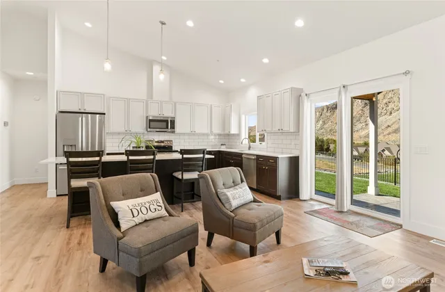 $975,000 | 15 East Shore Court, Orondo, WA 98843