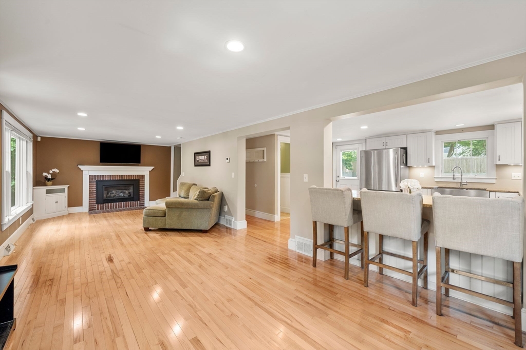 1144 State Road Plymouth, MA 02360 - Photo 10 of 36 Gallery Image 10