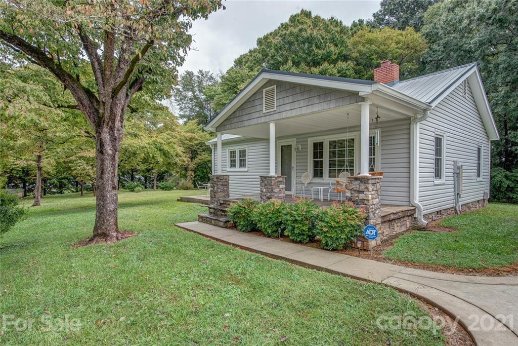 1405 Lane Road Mount Holly, NC 28120 - Photo 1 of 26 Gallery Image 1