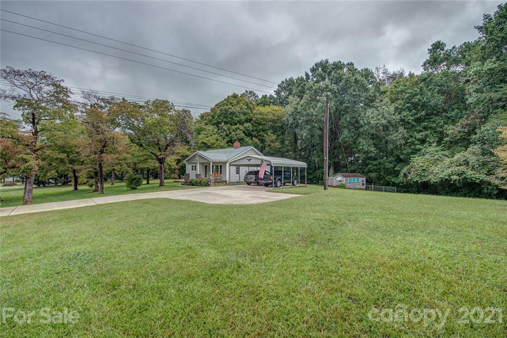 1405 Lane Road Mount Holly, NC 28120 - Photo 5 of 26 Gallery Image 5