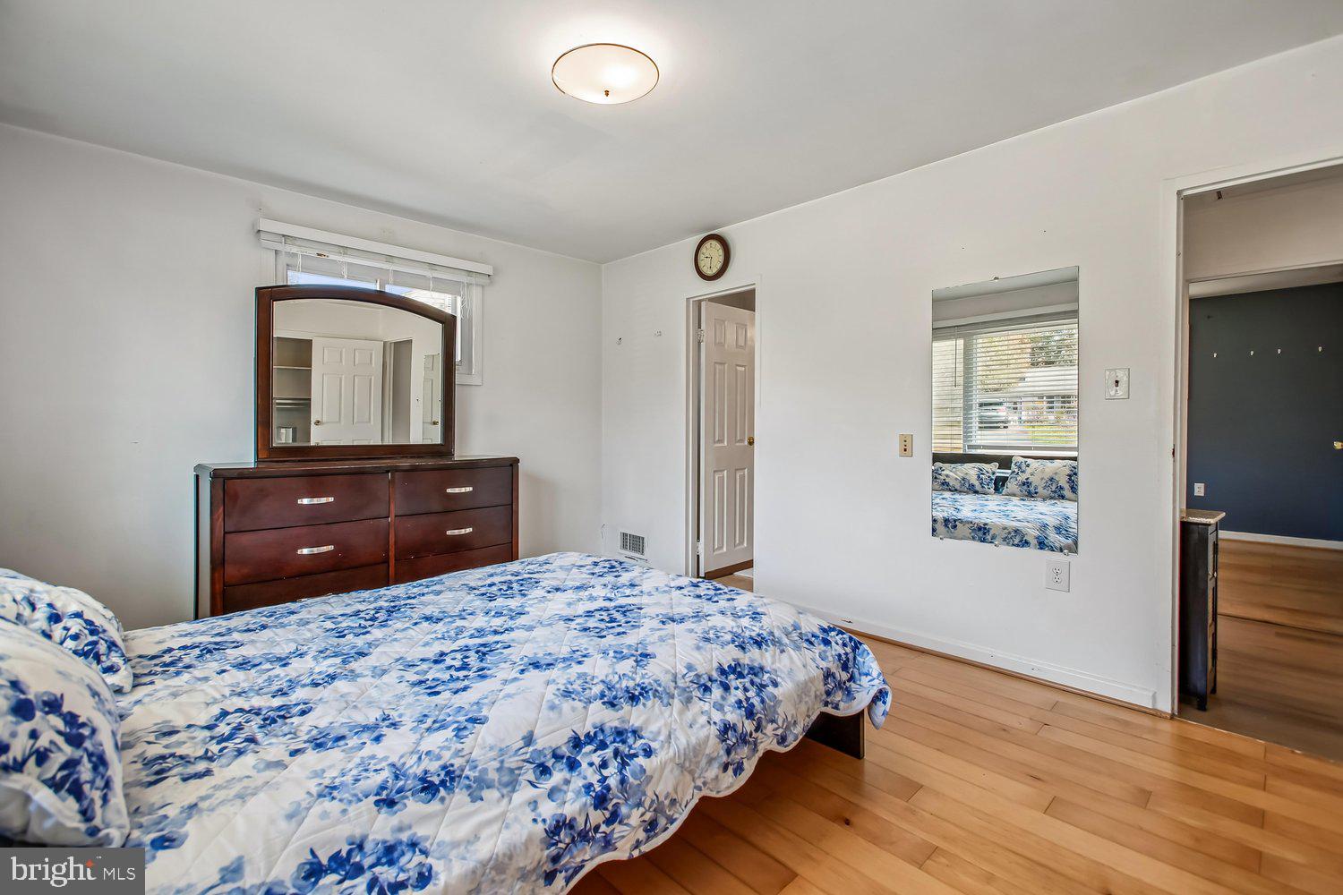 3610 Parklane Road Fairfax, VA 22030 - Photo 42 of 55 a bedroom with a bed and a dresser