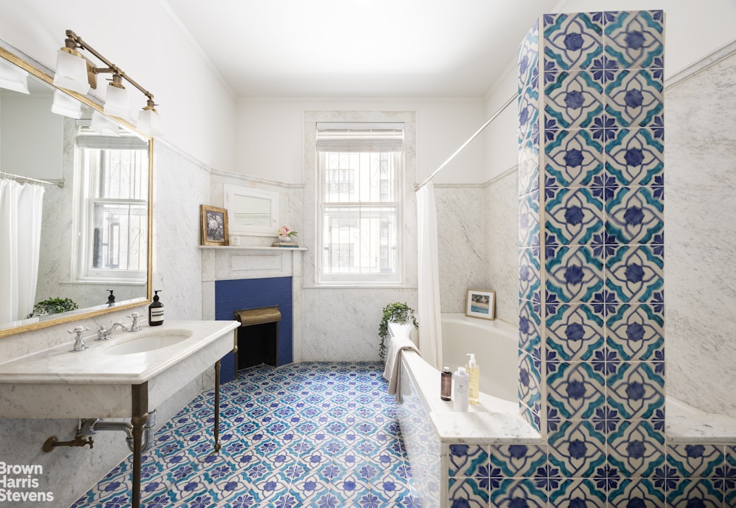 57 East 74th Street Manhattan, NY 10021 - Photo 29 of 60