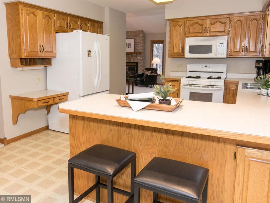 219 Wewers Road Roseville, MN 55113 - Photo 8 of 24 Gallery Image 8