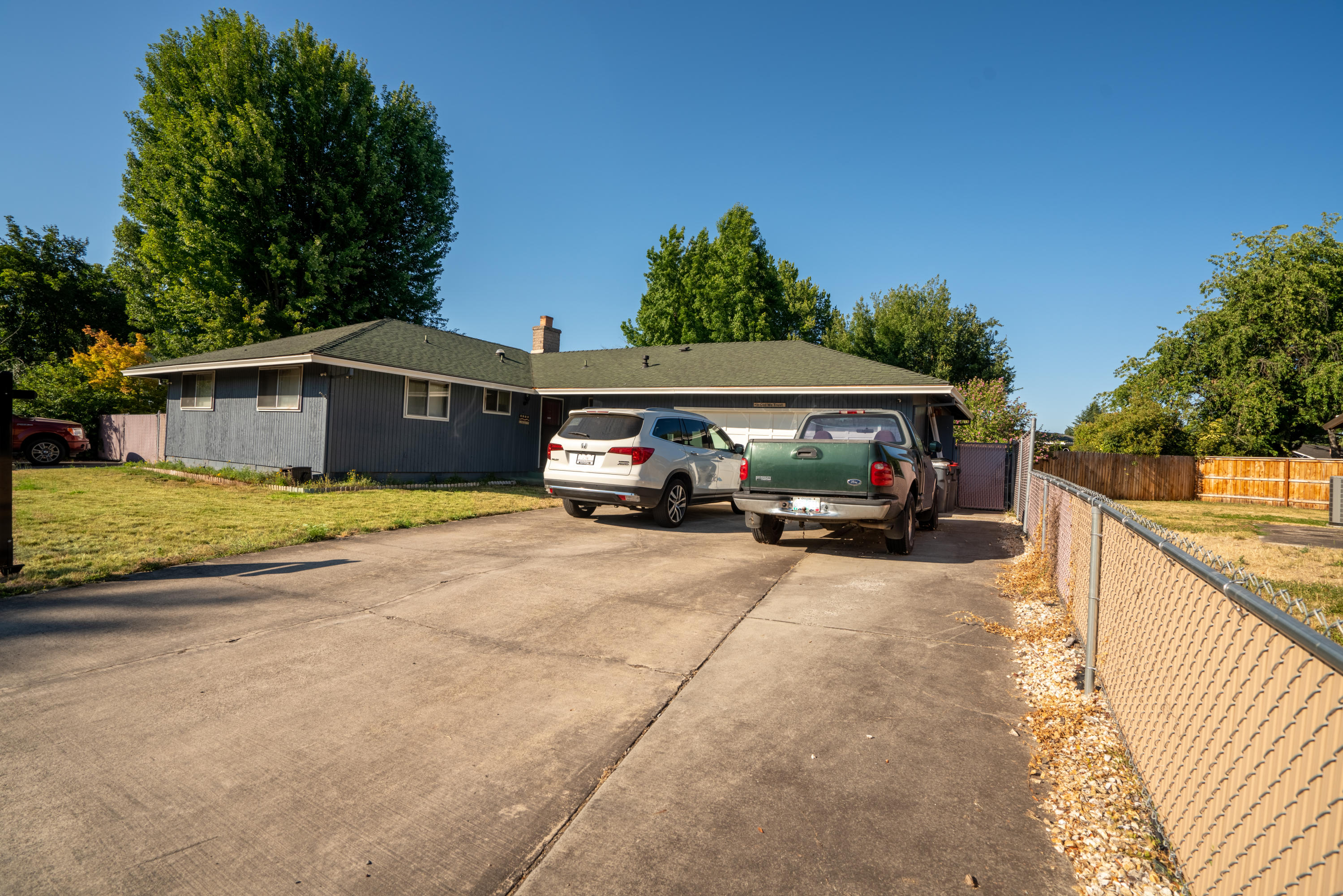 913 Freeman Road Central Point, OR 97502 - Photo 1 of 36 DSC02740-HDR