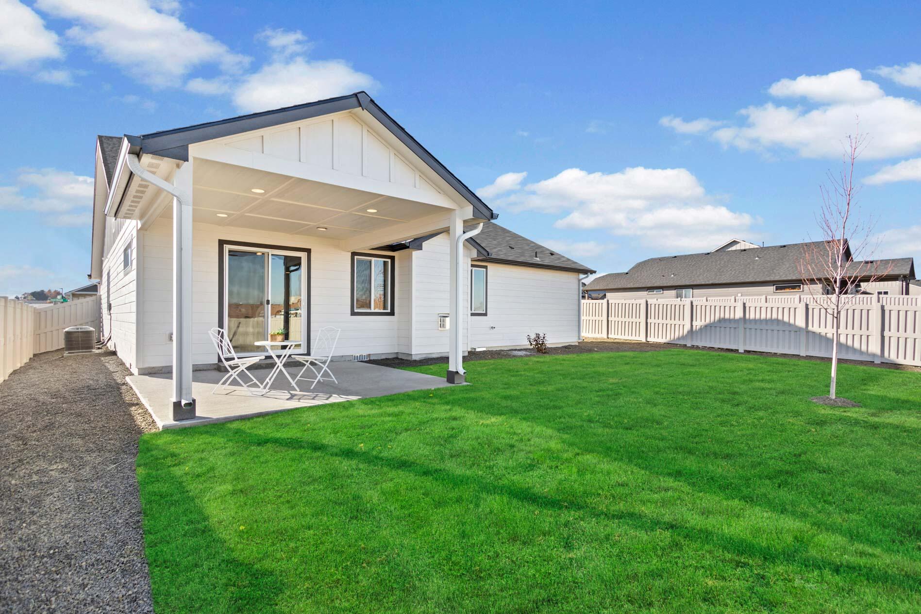 754 North Reed Street, Unit LOT #99 Sisters, OR 97759 - Photo 11 of 12 Edgewood - Exterior Backyard